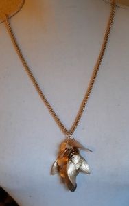 Bold Element sparkly gold leave necklace